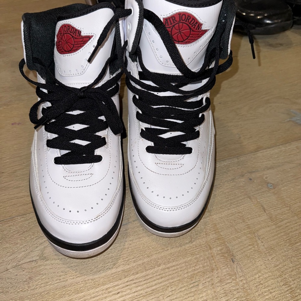 Jordan Retro 2 2022